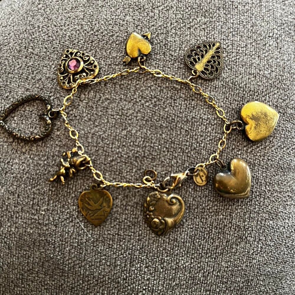 Vintage Hearts Goldtone Bronze Charm Bracelet Discovery California Cottagecore